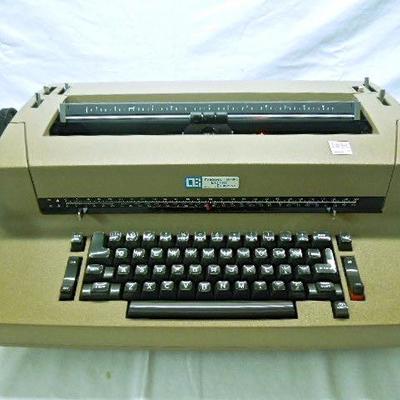 Lot 28: IBM Selectric II Electric Typewriter (1 of 3)