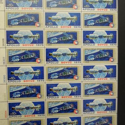 Lot 47: Large Stamp Philatelic Collection Excellent Condition