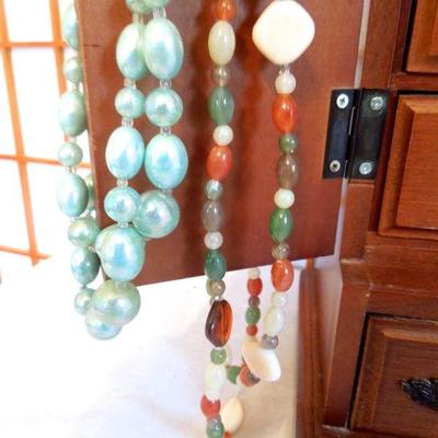 Lot 153: Wooden Jewelry Box and Vintage Jewelery