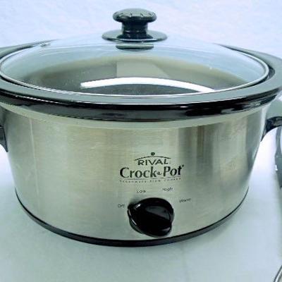 Lot 76: Large Rival Crockpot, Roaster with Rack and More