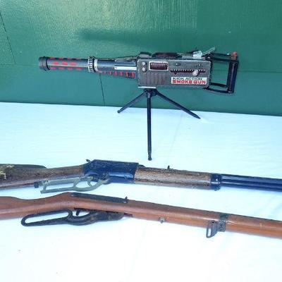 Lot 227: 1960's Machine Gun and BB Riffles