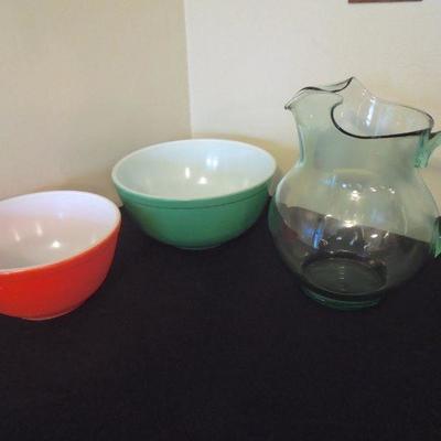 Lot 169: Vintage Lot of Corningware, Pyrex, Buffalo China, etc