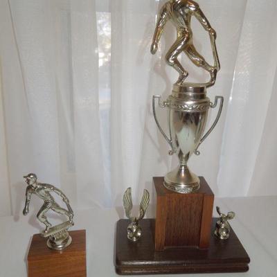Lot 182: Pressure Cooker, Pots, Pans Trophies