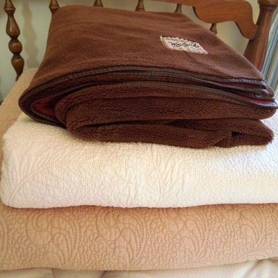 Lot 161: Williams Sonoma Quilted Coverlets and Blankets