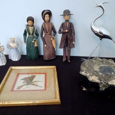 Lot 197: Lot of Vintage Collectibles  and Folk Art