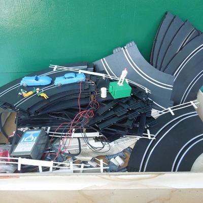 Lot 224: 1960's Strombecker Formula 1 Road Racing Track Set in Box