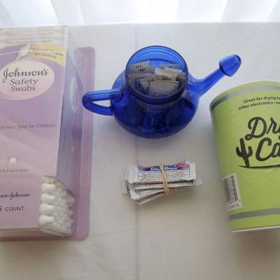 Lot 185: large Mary Kay Bag with Products nd Bathroom Items