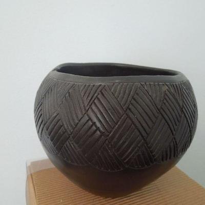Lot 202: 8 Pieces of Vintage Southern Art Pottery: Charles Counts et al