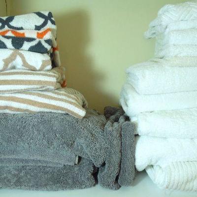 Lot 156: Closet Full of Linens