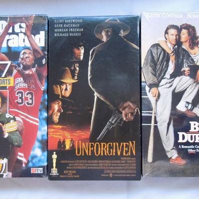Lot 113: Zenith VCR and 20 Classic VHS Tapes