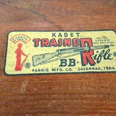 Lot 227: 1960's Machine Gun and BB Riffles