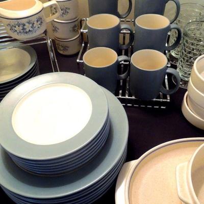 Lot 170: 2 Sets of Vintage Dinnerware and Glassware