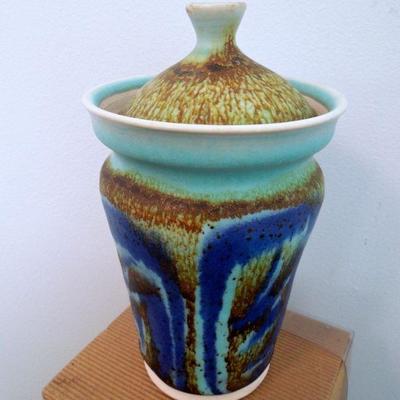 Lot 212: G. Bunker Lidded Vase Porcelain Studio Pottery 1970's