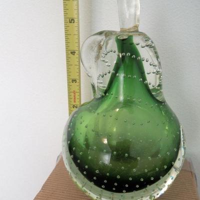 Lot 205: Antique and Vintage Green Glass and Porcelain Lot