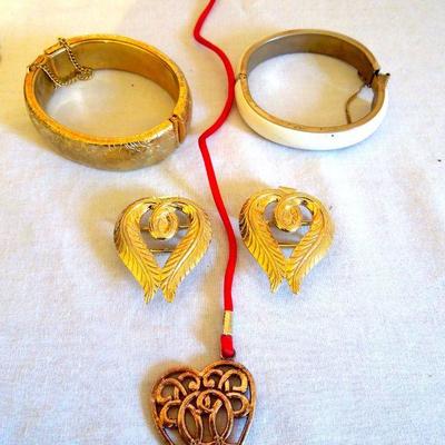 Lot 153: Wooden Jewelry Box and Vintage Jewelery