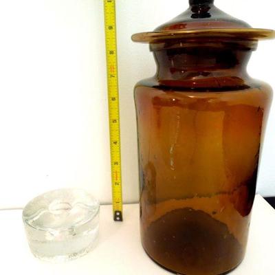 Lot 209: Vintage and Antique Glass 