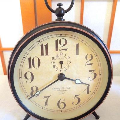 Lot 152: Group of Decoratives and Collectibles