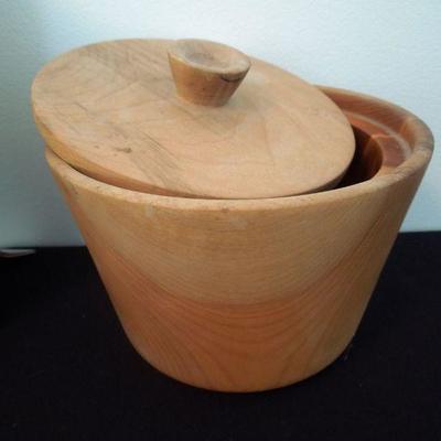 Lot 196: 1970's Southern Studio Pottery and Turned Wood Treen