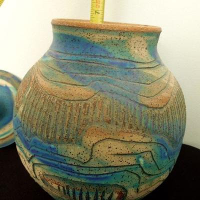 Lot 219: Charles Counts Vintage Art Studio Pottery Scored Covered Vessel 