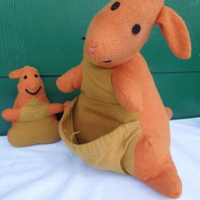 Lot 229: Six 1960's Stuffed Carnival Prize Animals