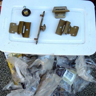 Lot 275: Hand Truck, Orbital Sander, Sawbucks and Hardware