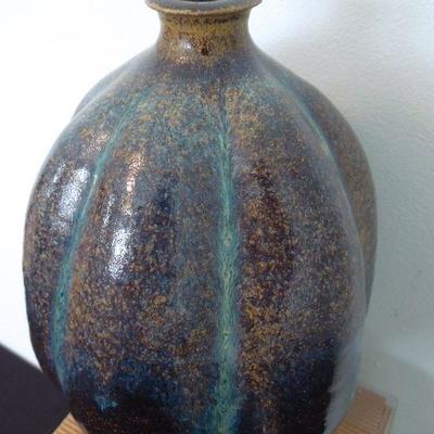 Lot 273: Two 1970's Southern Studio Pottery Pieces