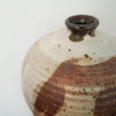 Lot 200: 7 Pieces of Southern and NC Studio Pottery