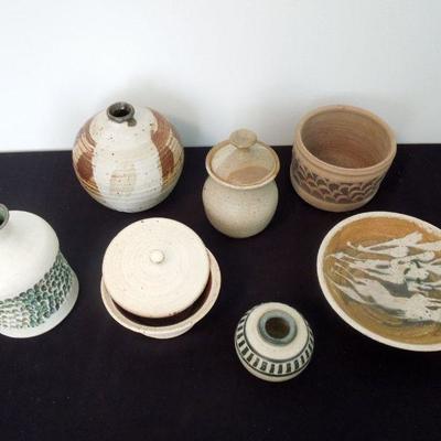Lot 200: 7 Pieces of Southern and NC Studio Pottery