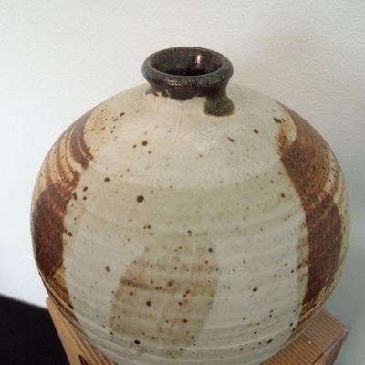 Lot 200: 7 Pieces of Southern and NC Studio Pottery