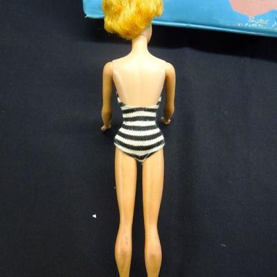 Lot 51: 60's Bubble Cut Barbie in Early Case with Accessories