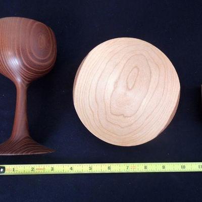 Lot 198: Vintage Cherokee Pottery, Carved and Turned Wood