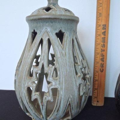 Lot 273: Two 1970's Southern Studio Pottery Pieces