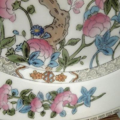 Lot 199: Antique Asian Porcelain: Kimoa, Noritake, Takahashi, Leonabo