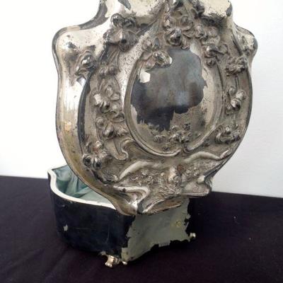 Lot 197: Lot of Vintage Collectibles  and Folk Art