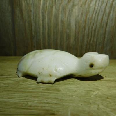 Carved Onyx Turtle Figurine 4
