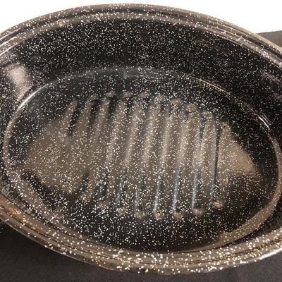 Black Enamel Roasting pan with lid
