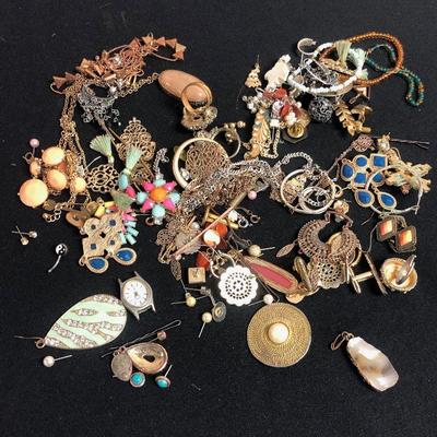 Lot 10 Grandmas junk jewels parts and pieces and treasures 