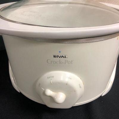 Rival crock pot with travel case 