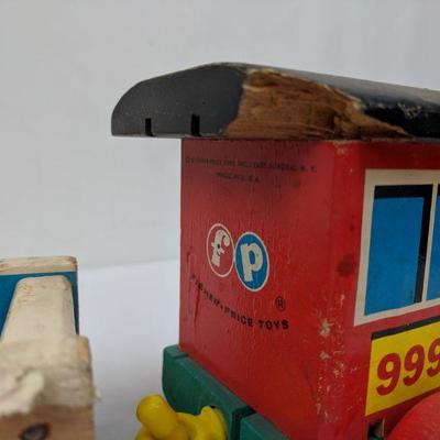 Vintage 1960s Fisher Price Huffy Puffy Train, 999