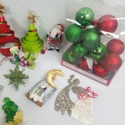Christmas Tree Ornaments, 60+ Red & Green, etc (qty 67)
