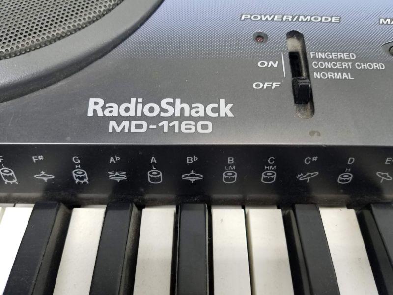Radio Shack Piano Keyboard Variable Touch Response MD116 Works