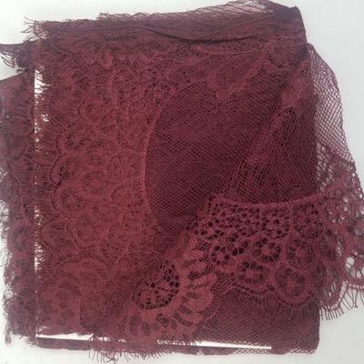 Crisky Lace Table Runner 14