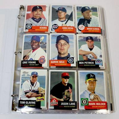 2002 TOPPS Heritage Baseball Cards Collection - 115 Cards in Binder