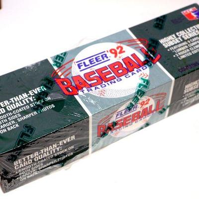 1992 FLEER Baseball Cards Factory Complete Set Sealed Box 732 Cards - D-027