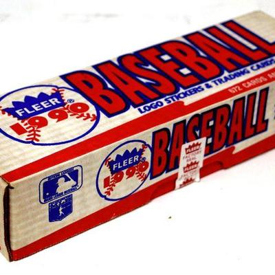1990 FLEER Baseball Cards Factory Complete Set Sealed Box 572 Cards - D-035