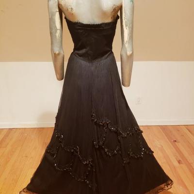 Circa 1920-30's Strapless gown tulle satin and sequins embroidery millinery rose