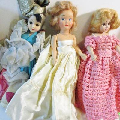 Lot of 5 Traveling Hollywood dolls  7-9