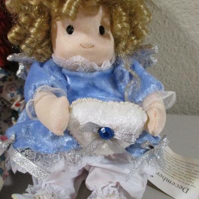 Vintage lot of two Raggedy Ann and Classic Treasures 