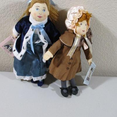 Lot of Two J.Paul Getty Museum Cloth Dutch and Belgium Dolls 