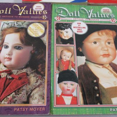 Lot of 5 Doll Value Books  Antique to Mordern Patricia Smith / Patsy Moyer